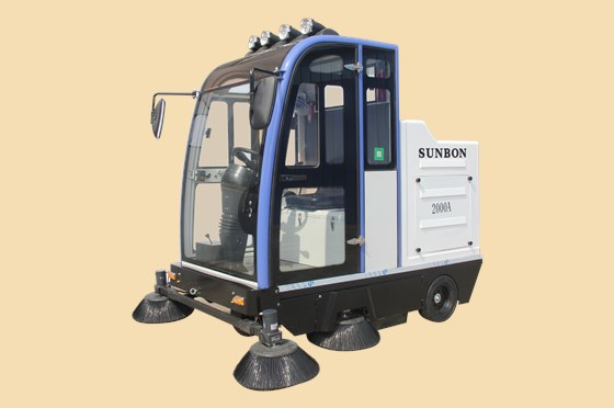 全封閉電動(dòng)清掃車品牌圣倍諾 全封閉電動(dòng)清掃車品牌圣倍諾