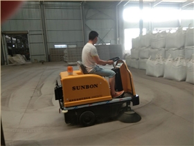 電動(dòng)掃地車是工礦企業(yè)清潔好伙伴 電動(dòng)掃地車是工礦企業(yè)清潔好伙伴