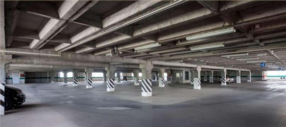 駕駛式掃地車在地下停車場的應(yīng)用 駕駛式掃地車在地下停車場的應(yīng)用