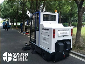駕駛式電動掃地車的特點及注意事項 駕駛式電動掃地車的特點及注意事項