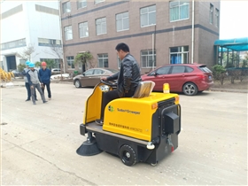 電動清掃車入駐無錫錦匯建筑科技公司 電動清掃車入駐無錫錦匯建筑科技公司