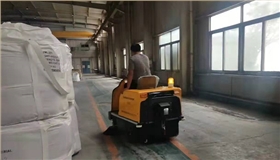 機(jī)械工廠清潔難那是您還沒用上小型車間掃地機(jī) 機(jī)械工廠清潔難那是您還沒用上小型車間掃地機(jī)