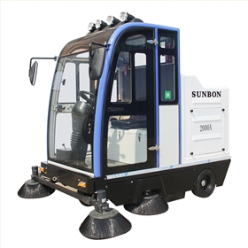 浙江某大學(xué)定制帶高壓水槍版電動清掃車 浙江某大學(xué)定制帶高壓水槍版電動清掃車