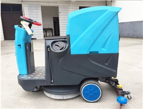 駕駛式掃地機(jī)助力環(huán)氧地面車(chē)間地面清潔 駕駛式掃地機(jī)助力環(huán)氧地面車(chē)間地面清潔