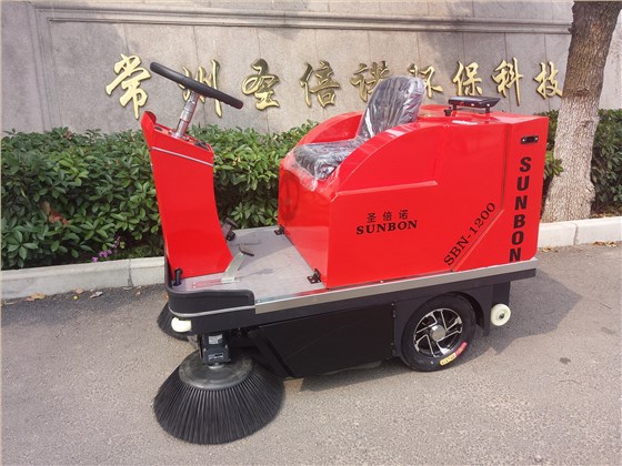 圣倍諾小型路面清掃車(chē) 圣倍諾小型路面清掃車(chē)