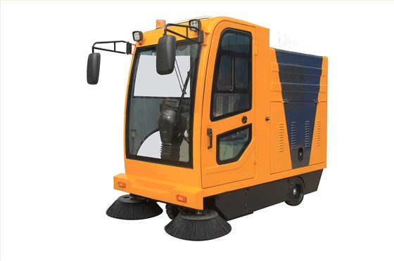 2000B型全封閉駕駛掃地車 2000B型全封閉駕駛掃地車