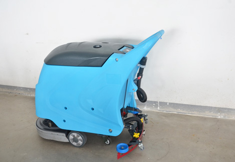 手推式洗地機(jī)針對車間油污地面有妙招 手推式洗地機(jī)針對車間油污地面有妙招