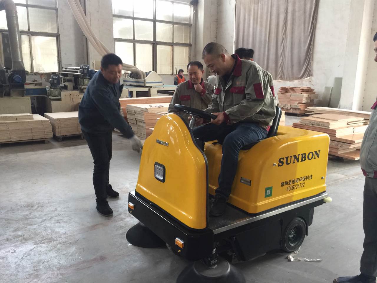 電動掃地車廠家揭密日常保養(yǎng)注意事項 電動掃地車廠家揭密日常保養(yǎng)注意事項