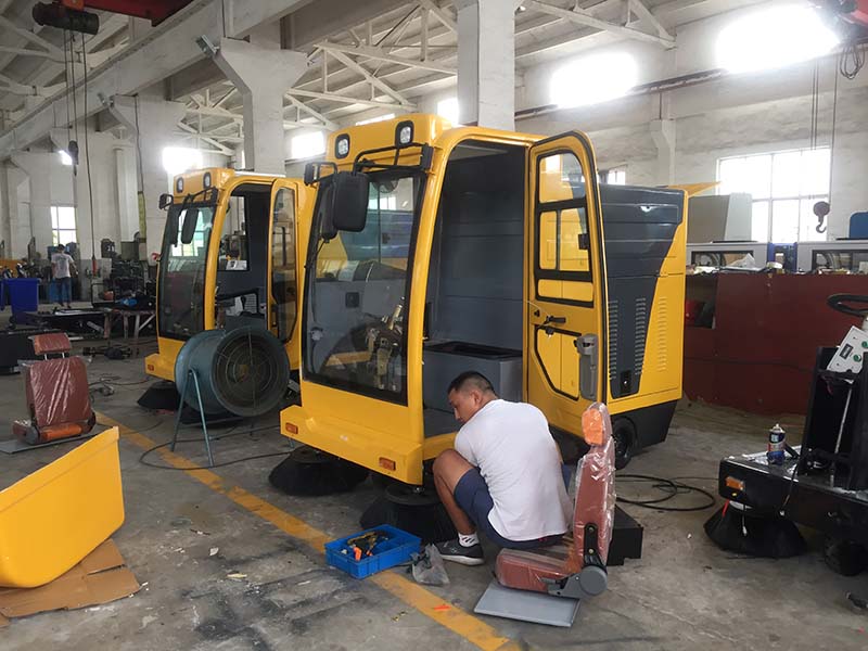 電動掃地機(jī)月底發(fā)貨不斷 電動掃地機(jī)月底發(fā)貨不斷
