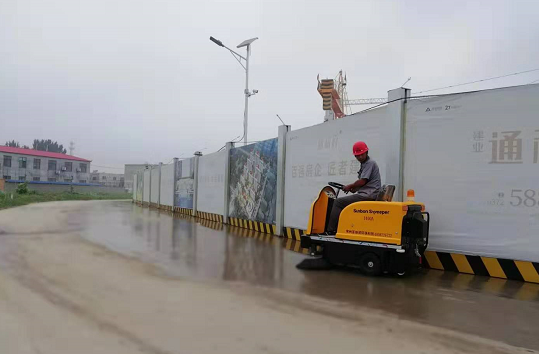 河南粉塵類企業(yè)選擇什么樣的電動(dòng)掃地車 河南粉塵類企業(yè)選擇什么樣的電動(dòng)掃地車