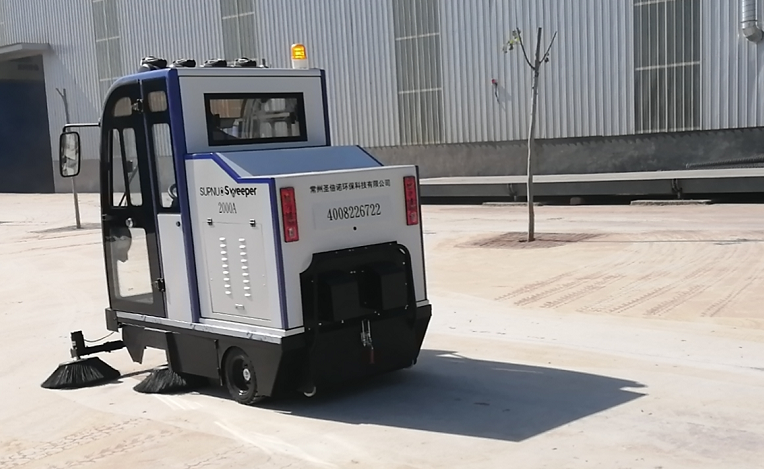 全封閉掃地車2000A出貨紹興某機電股份公司 全封閉掃地車2000A出貨紹興某機電股份公司